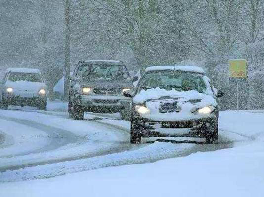 白水县冰雪路面驾驶如何保障行车安全
